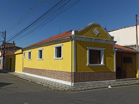 Property building, Street view