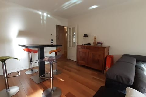 Appt centre ville "Parc Olympe de Gouges" avec garage Apartment in Annemasse