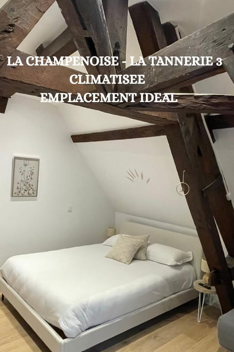 Bed, Bedroom, air conditioner