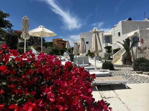 3 Bedroom House - Sleeps 15 - Pool Garden Wifi House in Piskopiano