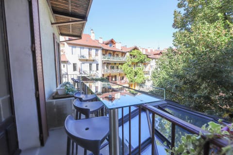 L'Isle - Lofts & Lakes certified 5-stars Apartment in Annecy