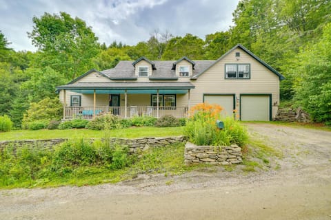 Londonderry Retreat about 3 Mi to Lowell Lake! House in South Londonderry