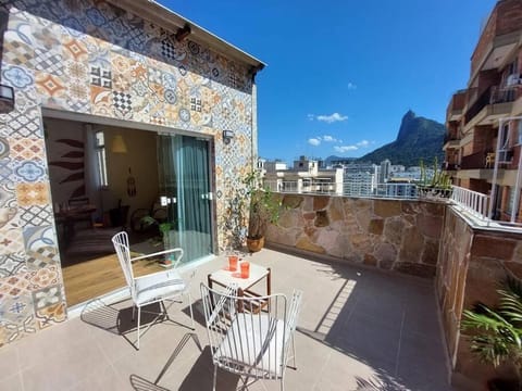 Balcony/Terrace, Mountain view
