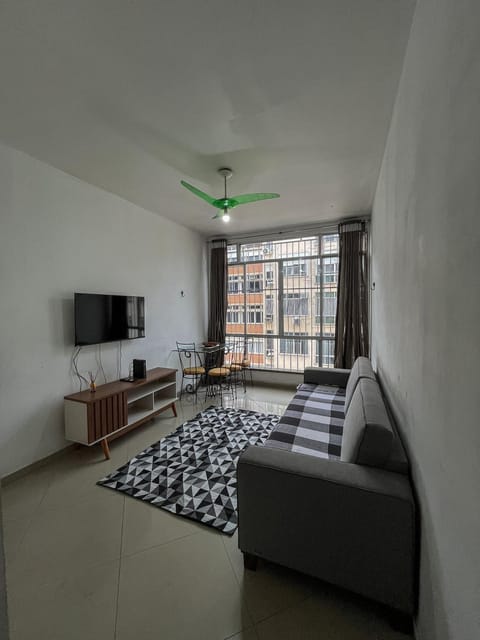 Communal lounge/ TV room, Living room, Dining area