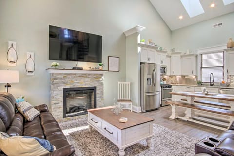 Stunning Lakefront Retreat with Dock Access! House in Lake Greenwood