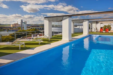 Pool view, Swimming pool