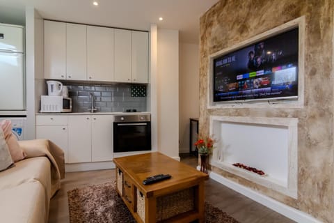 TV and multimedia, Living room, kitchen