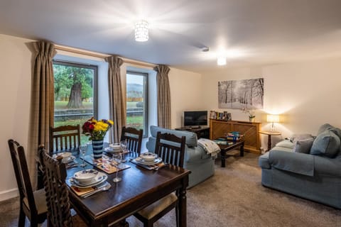 Raven Wing Apartments - Highland Club Scotland Apartment in Fort Augustus