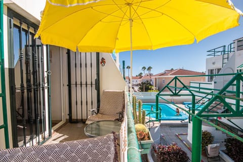 Balcony/Terrace, Pool view, Swimming pool