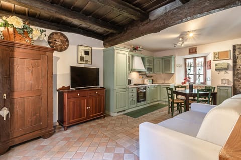 Casa al Lago di Como in Riva Cernobbio House in Cernobbio