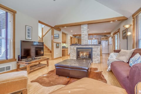 Barefoot Bungalow - Meredith Lodging House in Pacific City