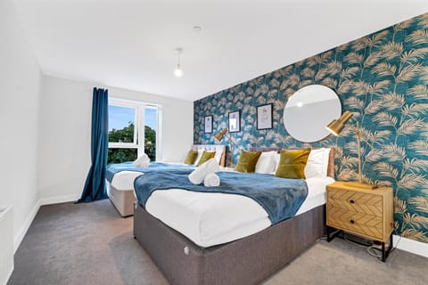 Spacious 4 Bed 2 Bath Apartment with Free Gated Parking Apartment in Birmingham