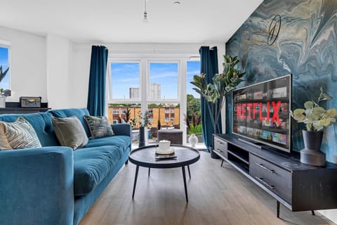 Spacious 4 Bed 2 Bath Apartment with Free Gated Parking Apartment in Birmingham