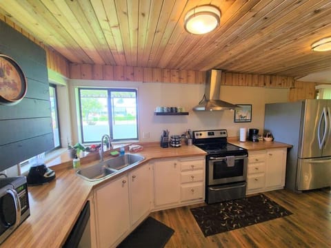 Wood Haven House in Forks