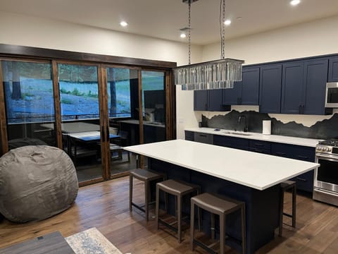 Kitchen or kitchenette, kitchen