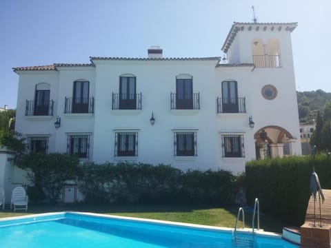 Property building, Pool view, Swimming pool