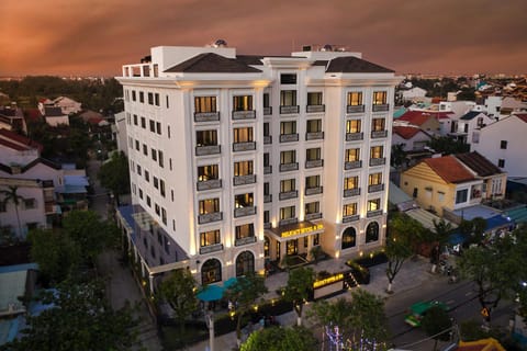 Property building, Facade/entrance