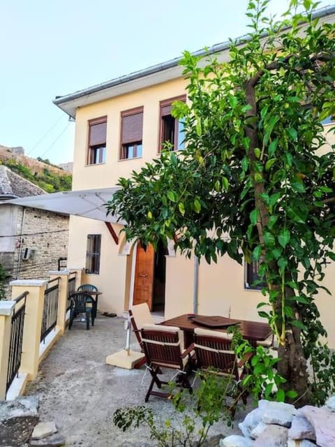Patio, Garden