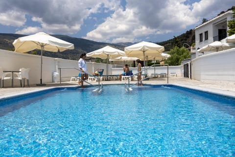 Swimming pool, Swimming pool