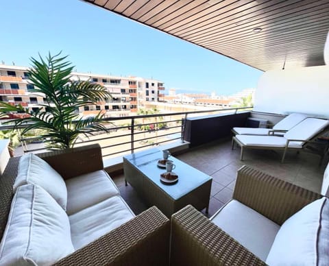 View (from property/room), Balcony/Terrace, Seating area