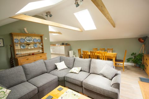 Luxury three bedroom property with hot tub House in Test Valley District