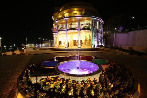 Facade/entrance, Night