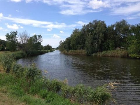 Nearby landmark, Neighbourhood, Natural landscape