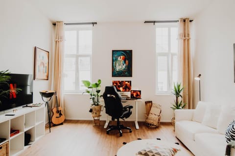 TV and multimedia, Living room, Seating area
