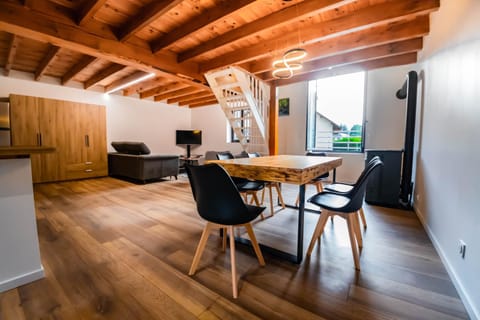 Communal lounge/ TV room, Living room, Seating area, Dining area