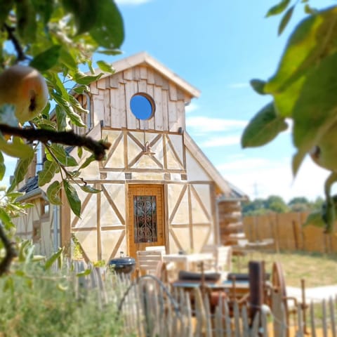 Property building, Garden, Garden view