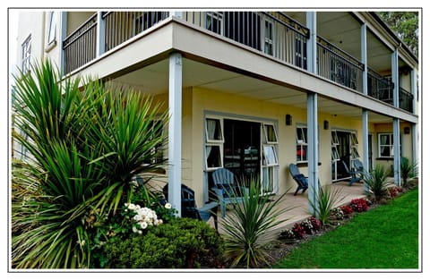 Property building, Patio, Garden
