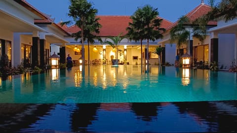 Night, Swimming pool
