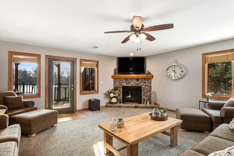 Condo On the Green Apartment in Castle Rock Lake