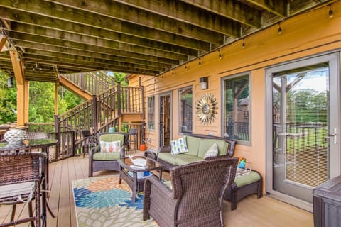 Condo On the Green Apartment in Castle Rock Lake