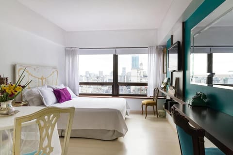 Bed, Living room, Bedroom