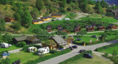 Bird's eye view, Area and facilities