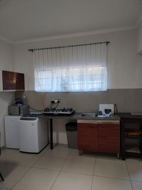 Nais cottage Apartment in Cape Town