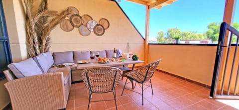 Balcony/Terrace, Seating area, Dining area