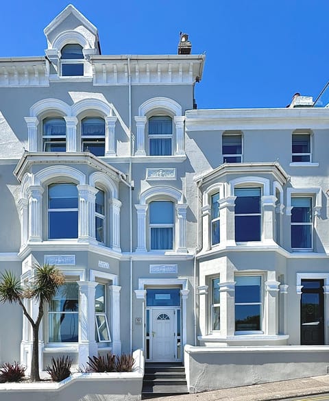Promenade House Apartment hotel in Douglas