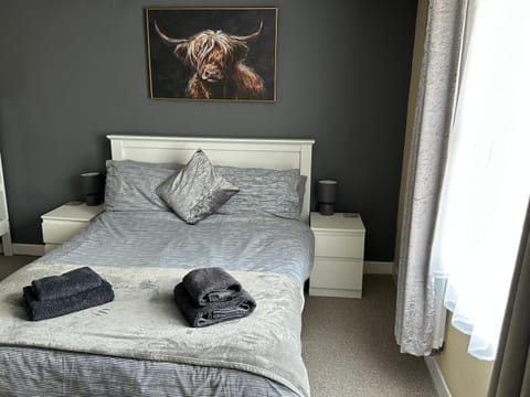 Llanidloes Townhouse-pet-friendly-sleeps 7-Mid Wales Apartment in Wales