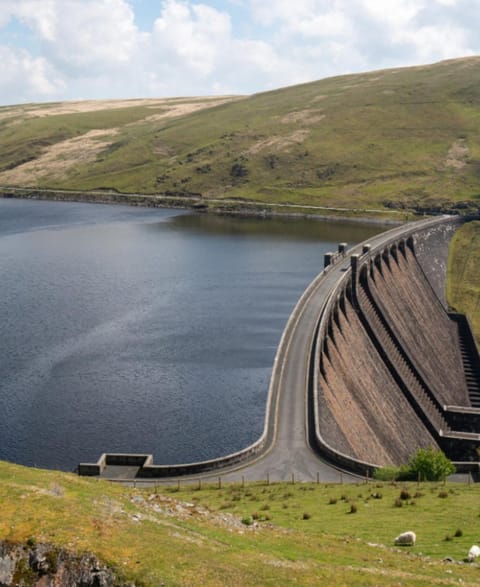 Nearby landmark, Day, Neighbourhood, Natural landscape, Canoeing, Hiking, Cycling, Cycling, Pets, Lake view, Mountain view, River view