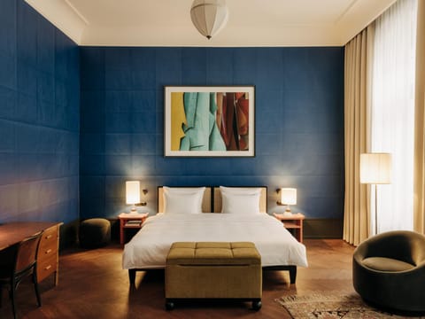 Bed, Photo of the whole room