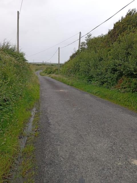 Ceaser's cabin is a cosy 1 bedroom cabin Cabin in County Clare