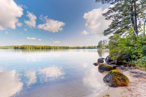 Lakefront Retreat House in Naples