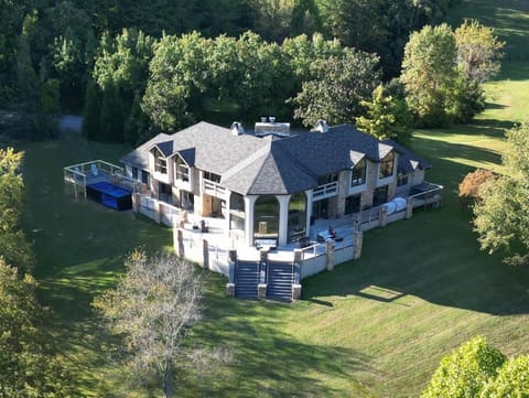 Property building, Natural landscape, Landmark view
