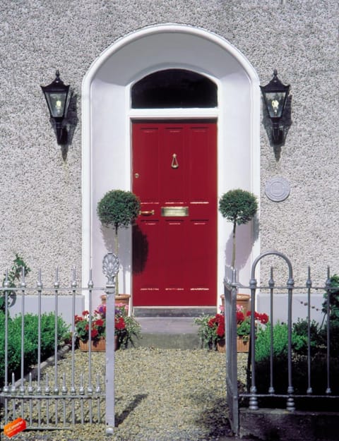 Facade/entrance, Day