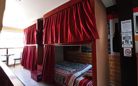 Bed, bunk bed