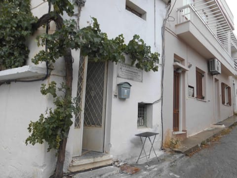 Patio, Balcony/Terrace