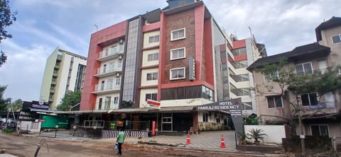 Property building, Neighbourhood, City view, Street view