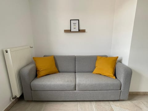 TV and multimedia, Seating area